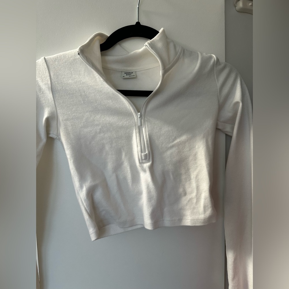 Aritizia/Sunday Best Zip Up Crop Top